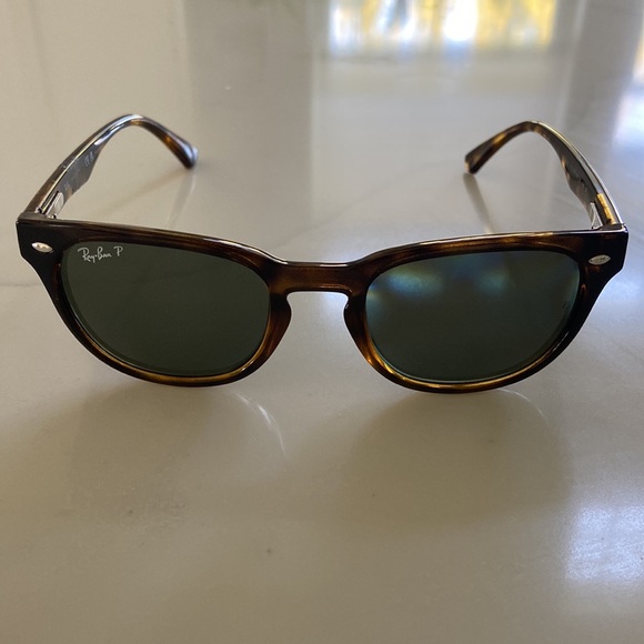 New Ray-Ban sunglasses - Picture 10 of 15